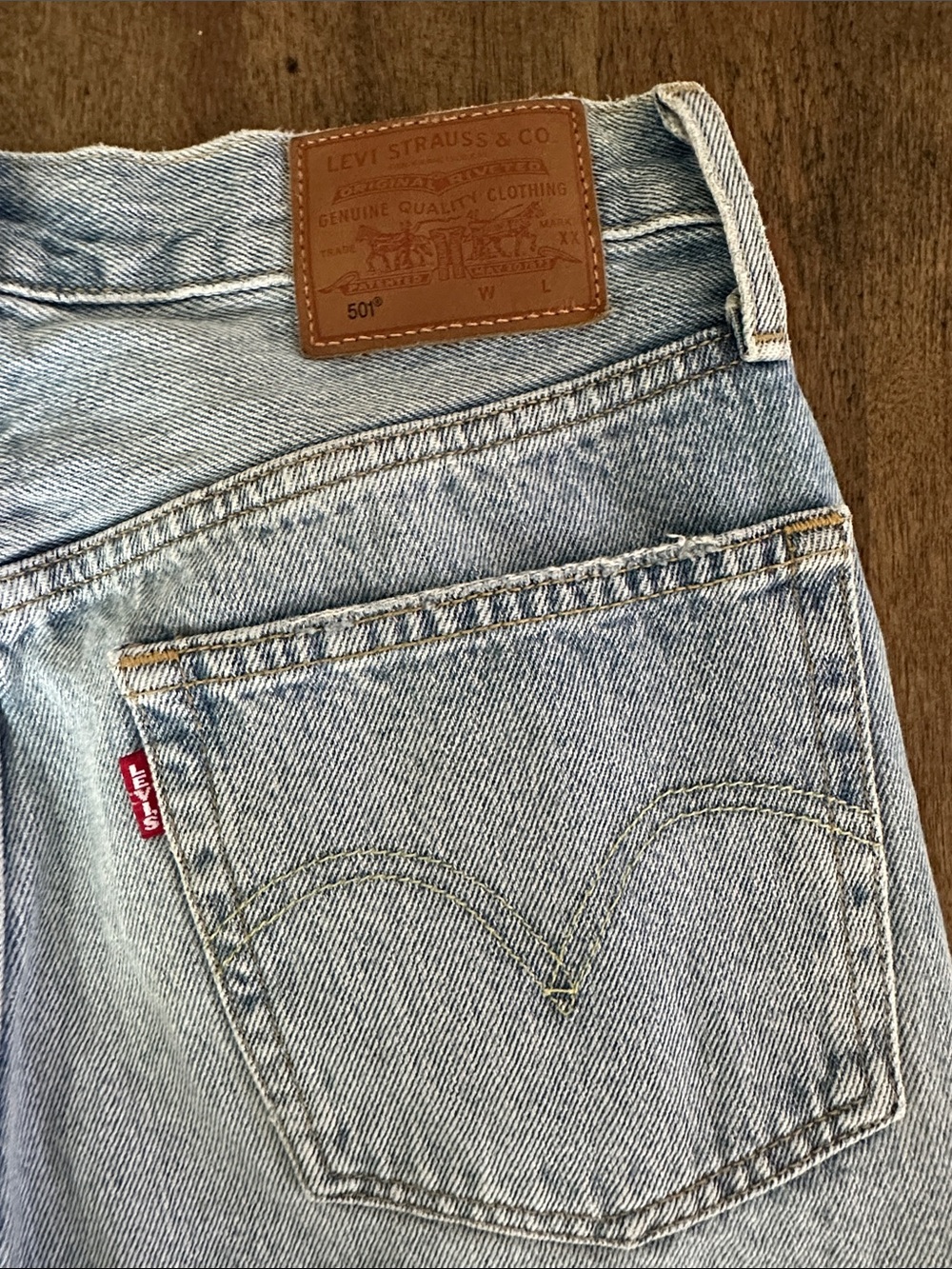 Levi's Women’s Light Blue Distressed 501 Jeans Size 27 - Picture 12 of 13